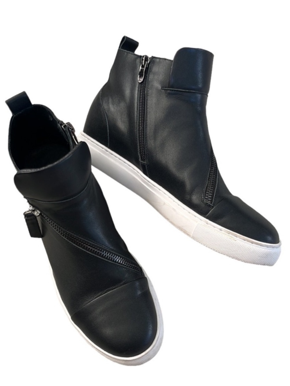 EUC ALL BLACK Leather Hi Top & Zip Ankle Boots Black Size 9.5